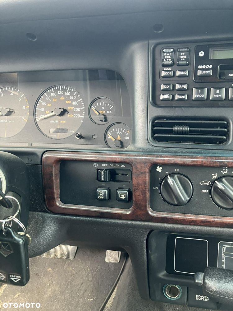Jeep Grand Cherokee - 15