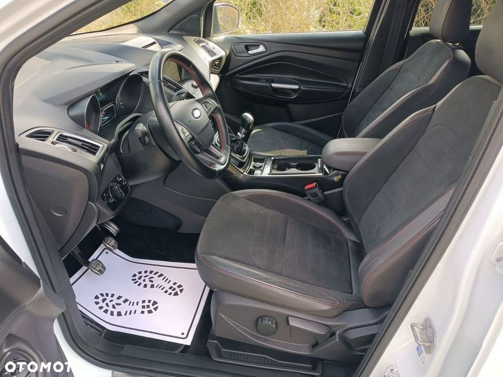 Ford Kuga 2.0 TDCi 4x2 ST-Line - 21