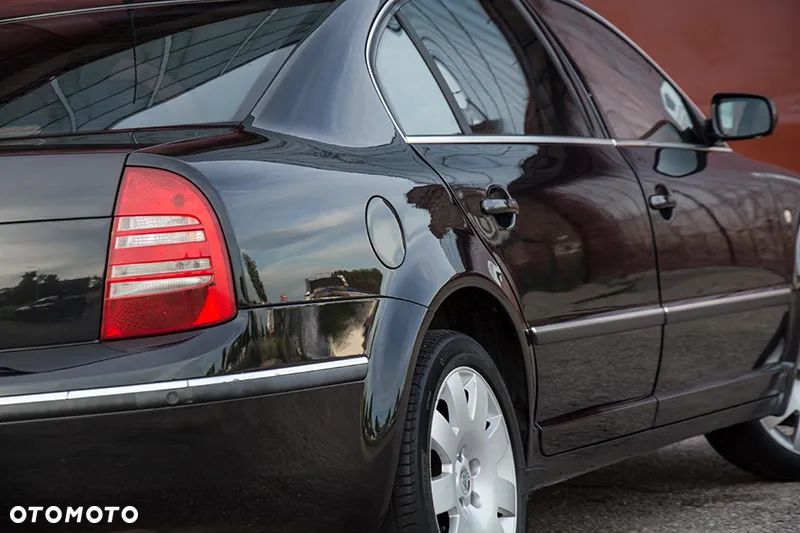 Skoda Superb 2.8 V6 Elegance - 15