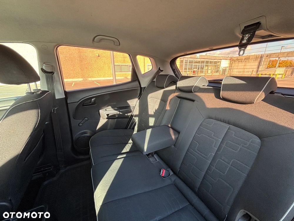 Kia Venga - 12
