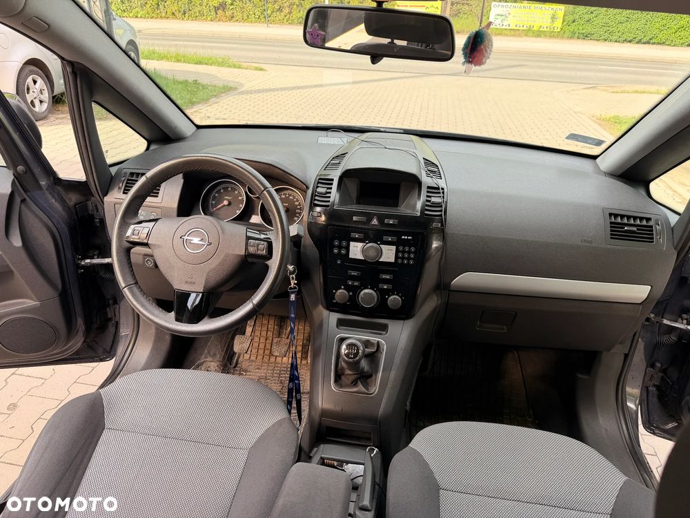 Opel Zafira 1.8 Family - 33