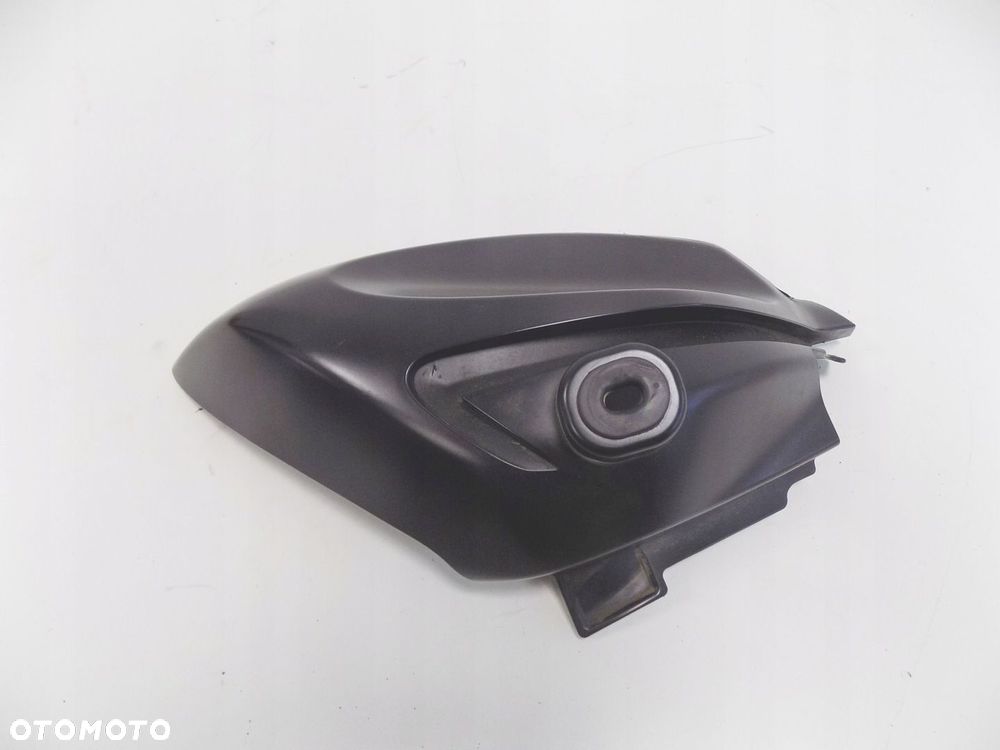 SUZUKI GSX-S 125 NAKŁADKA NA ZBIORNIK BAK PRAWA - 4