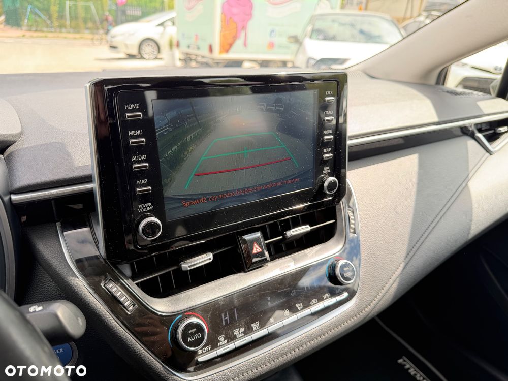 Toyota Corolla 1.8 Hybrid Comfort - 19