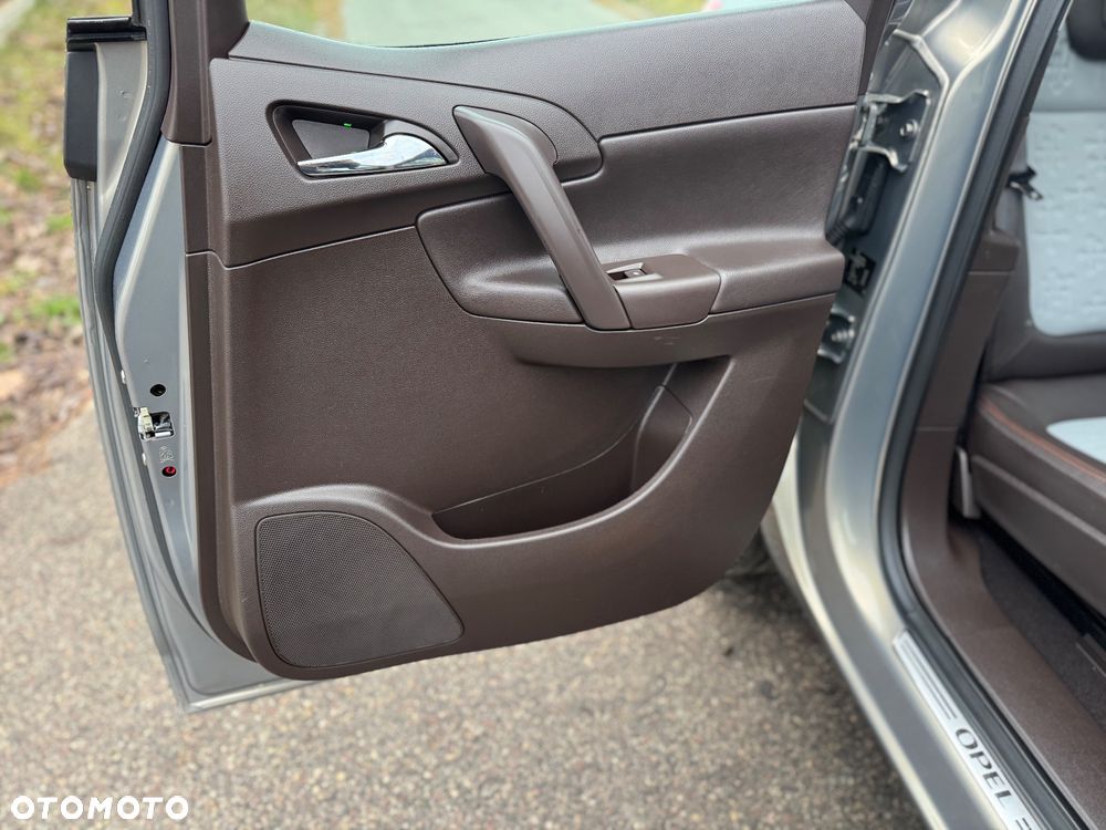 Opel Meriva 1.4 T Cosmo - 34