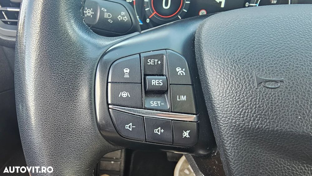 Ford Kuga 2.5 Duratec PHEV TITANIUM - 10
