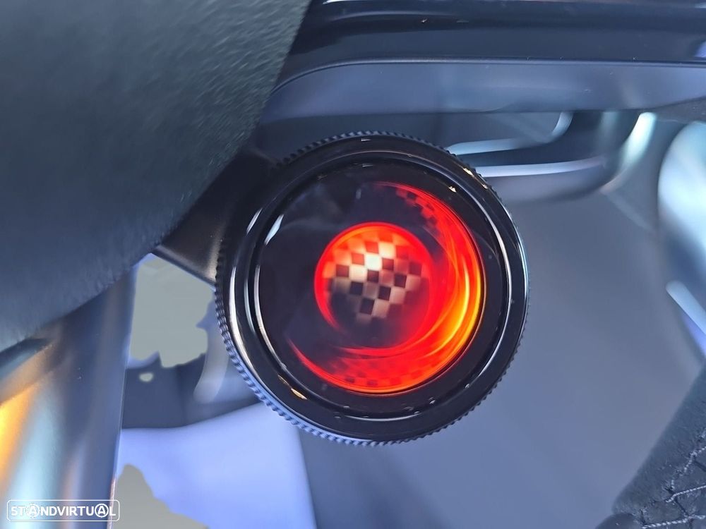 Mercedes-Benz AMG GT 63 4MATIC+ - 15