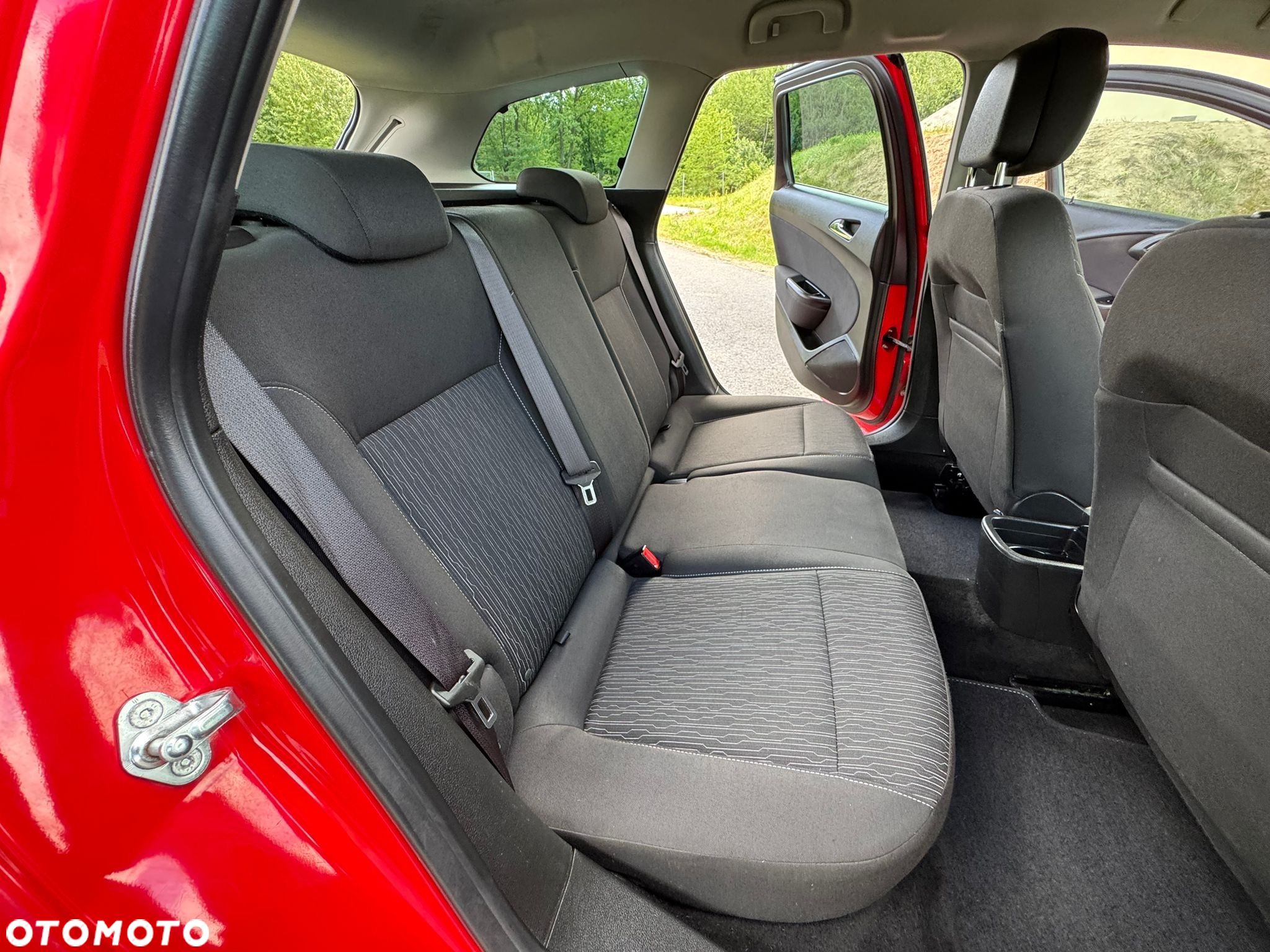Opel Astra 1.6 Sports Tourer Innovation - 26