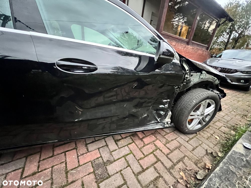 Mercedes-Benz CLA 200 7G-DCT - 6