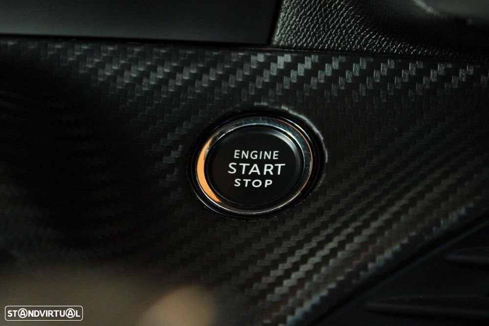 Peugeot e-2008 GT Pack - 36
