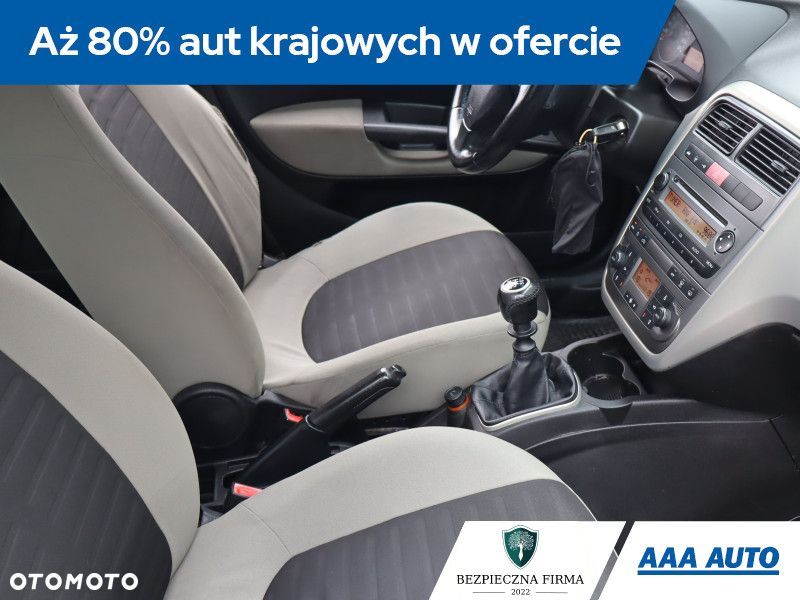 Fiat Grande Punto - 11