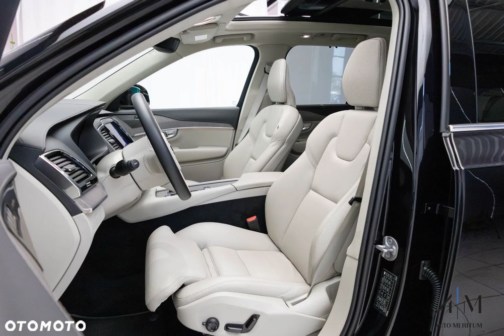 Volvo XC 90 B5 D AWD Ultimate Bright 7os - 23