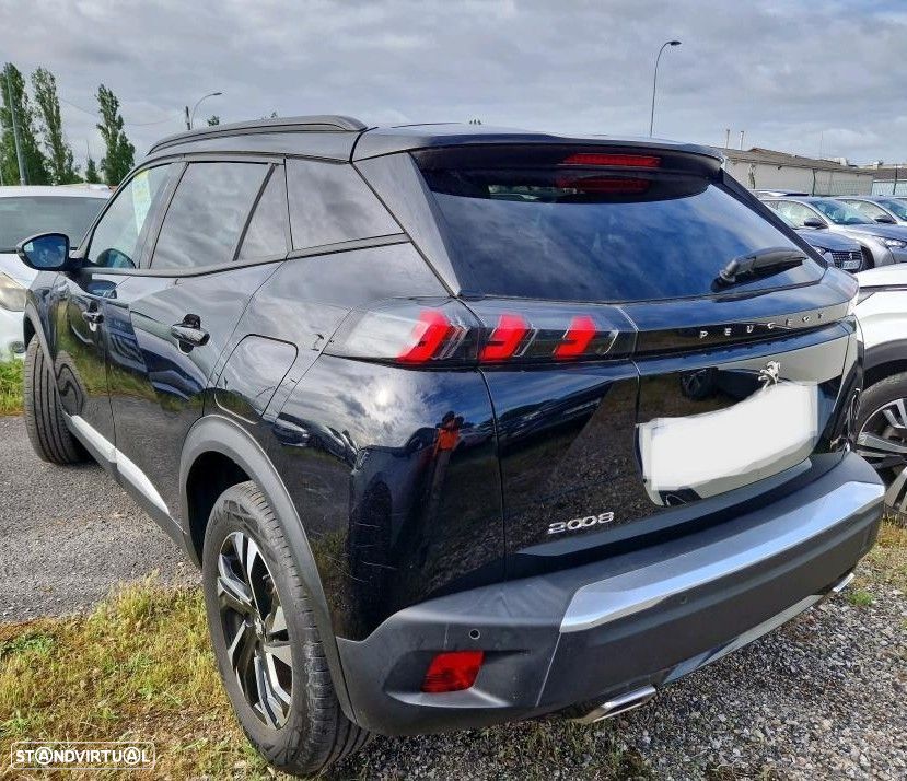 Peugeot 2008 1.2 PureTech Allure Pack EAT8 - 4
