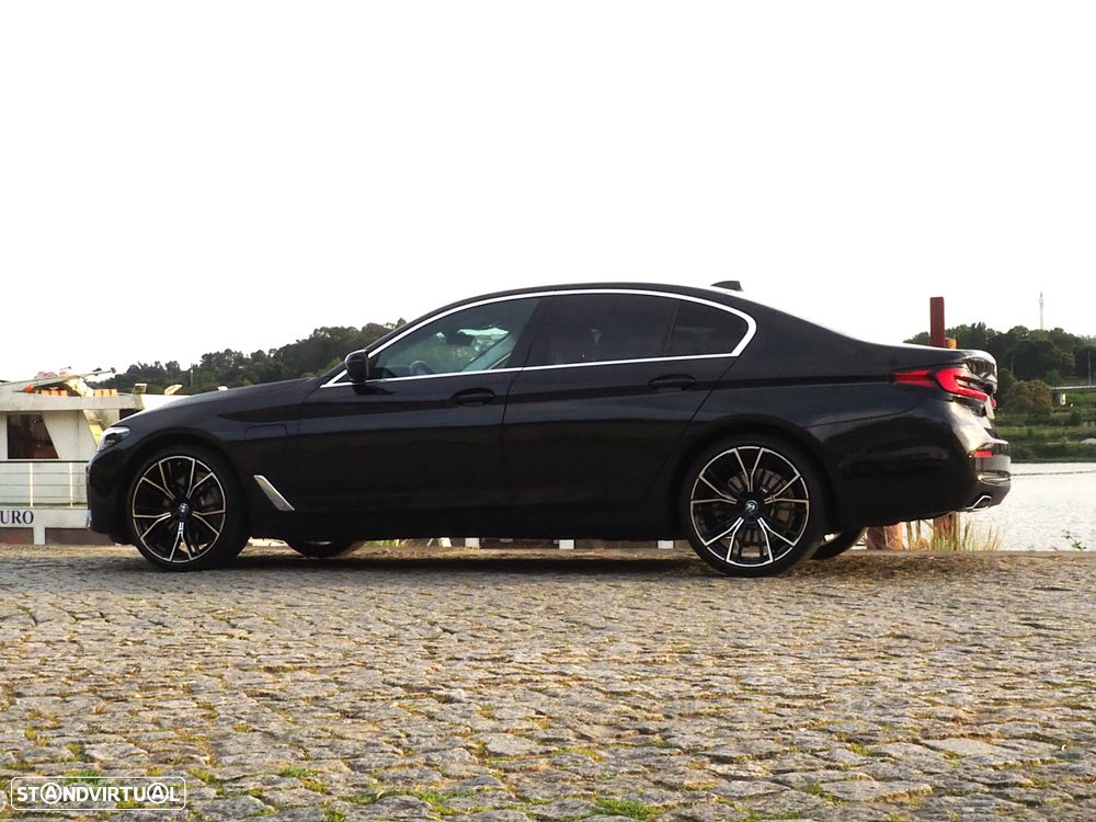 BMW 530 e Line Luxury - 6