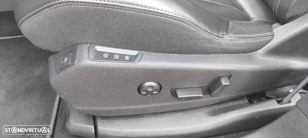 Peugeot 3008 1.6 BlueHDi GT Line Grip Control EAT6 - 22