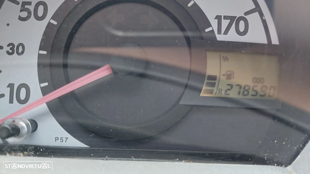 Toyota Aygo 1.0 + AC - 9