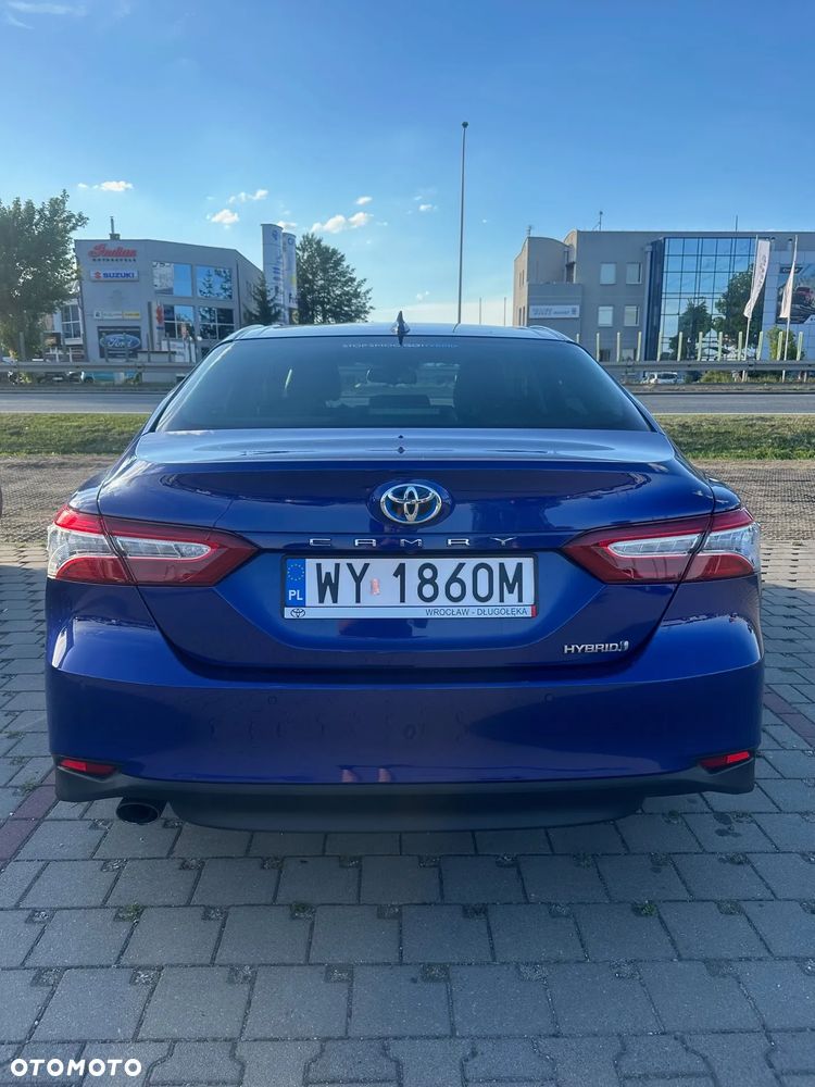Toyota Camry 2.5 Hybrid Executive CVT - 8