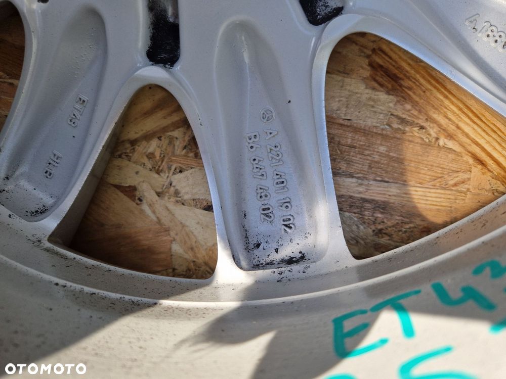 MB A2214011902 FELGI ALUMINIOWE 18' OPONY  PIRELLI ET43 8,5JX18 5X112 5,5MM - 14