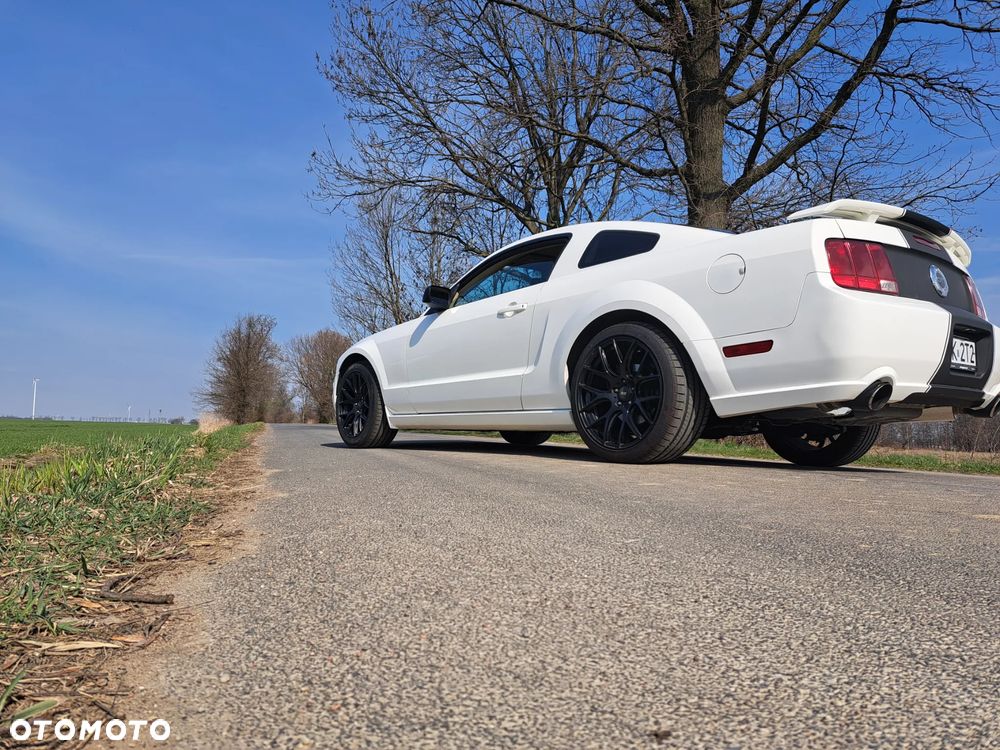 Ford Mustang - 12
