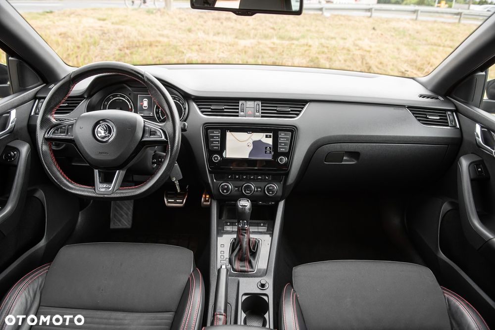 Skoda Octavia 2.0 TSI (Green tec) DSG RS - 28