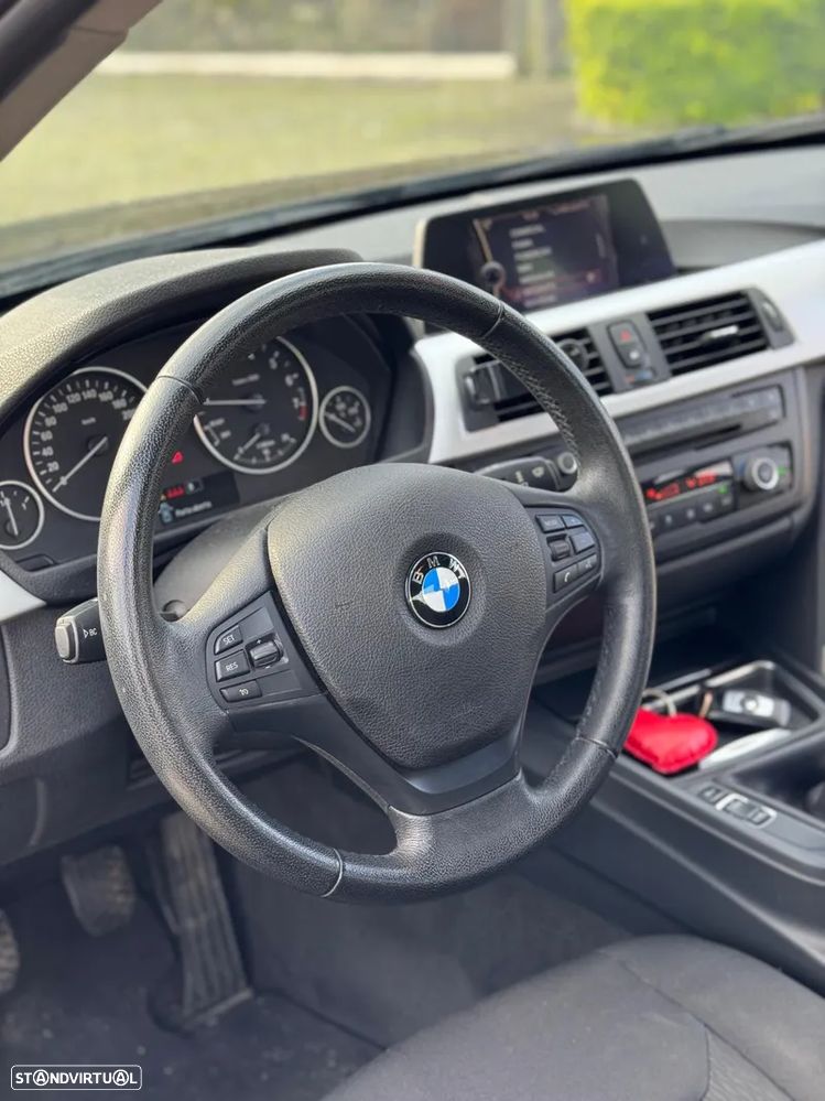 BMW 316 i Luxury Line - 3