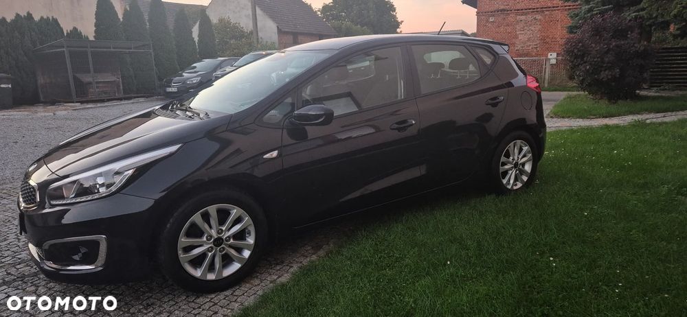 Kia Ceed 1.4 CVVT Attract plus - 2