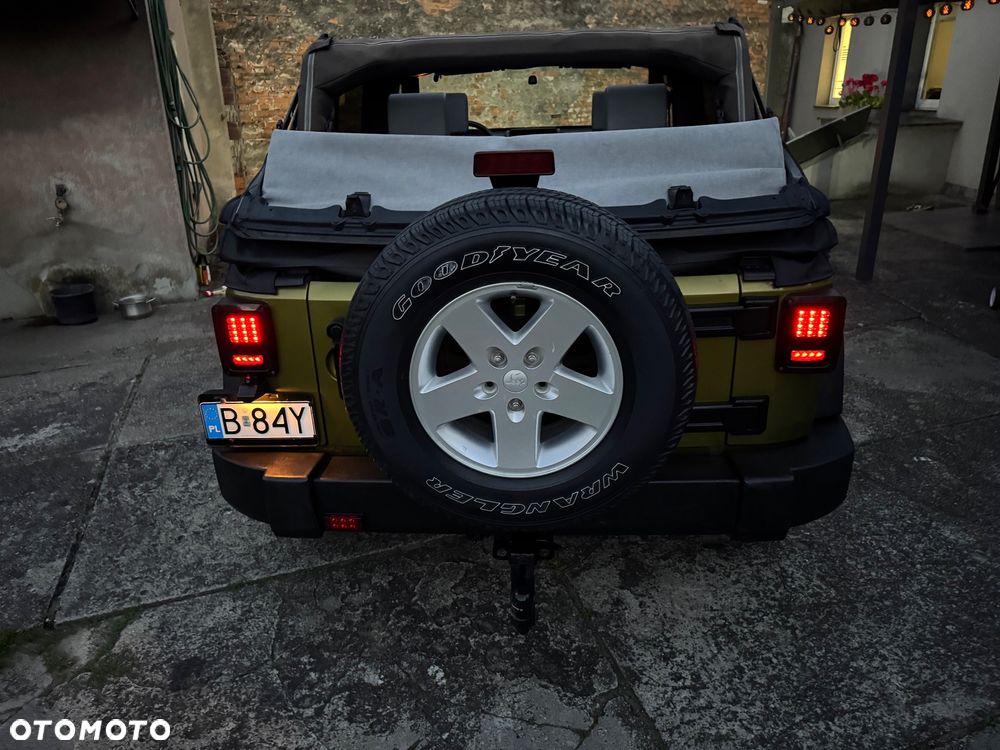 Jeep Wrangler Unlimited 3.8 Automatik Sahara - 20