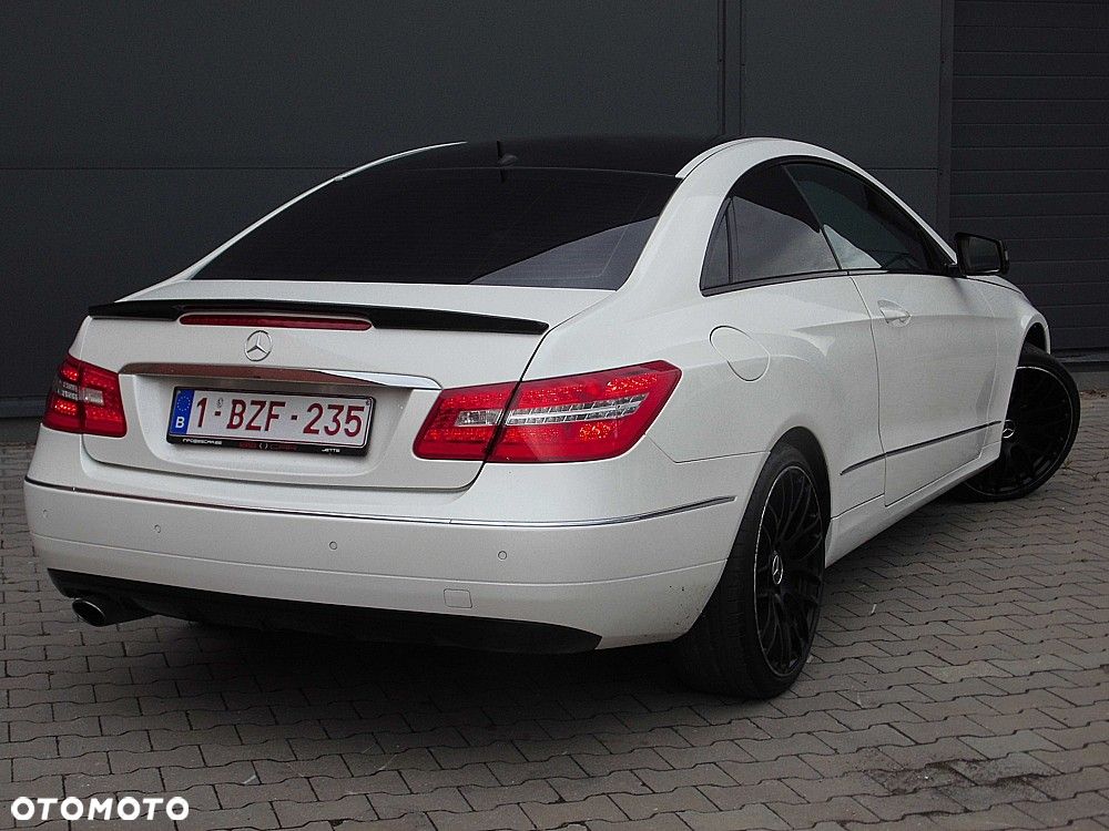 Mercedes-Benz Klasa E 200 CGI BlueEFFICIENCY Automatik Avantgarde - 13