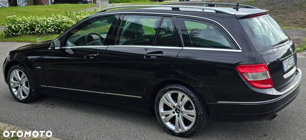 Mercedes-Benz Klasa C 180 CGI BlueEFFICIENCY Avantgarde - 9