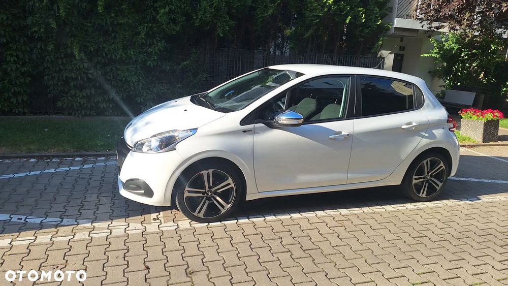 Peugeot 208 PureTech 110 Stop & Start EAT6 Allure - 12