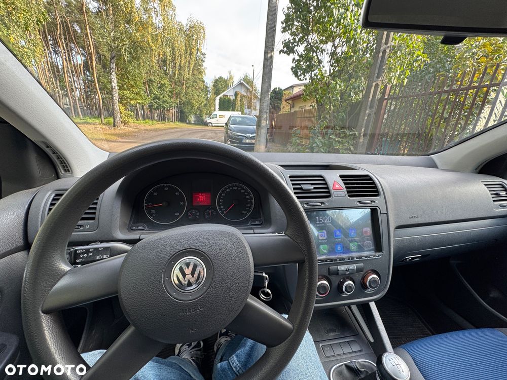 Volkswagen Golf - 8