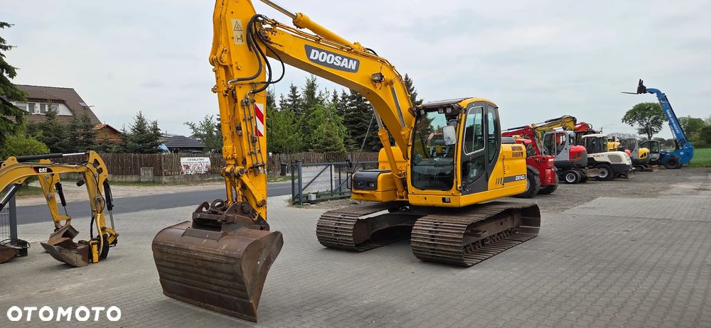 Doosan <<Doosan DX140LC, błotniak! klepka 90cm, podwozie ma 600Mtg, sprowadzona!>> - 2