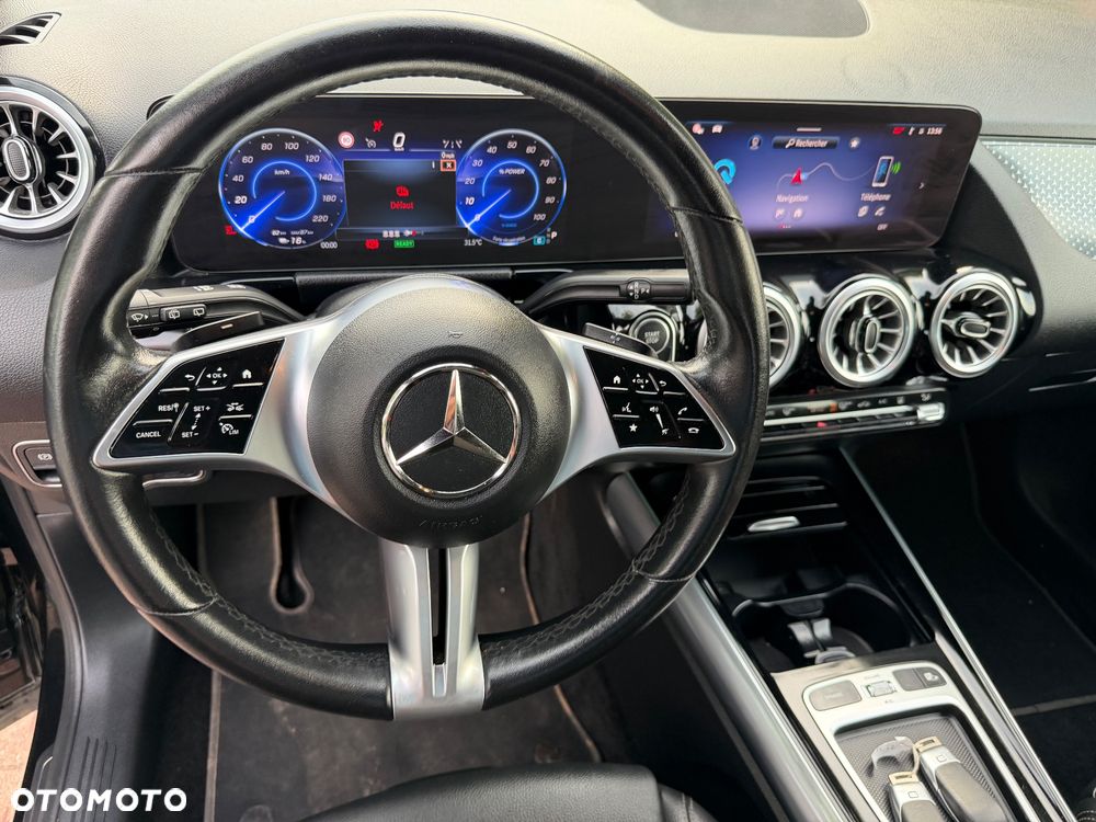 Mercedes-Benz EQA 250+ Electric Art - 21