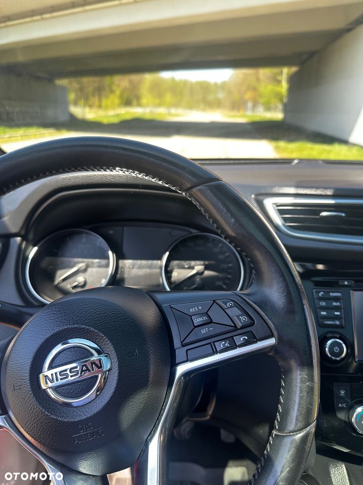 Nissan Qashqai 1.6 DIG-T Tekna+ - 27