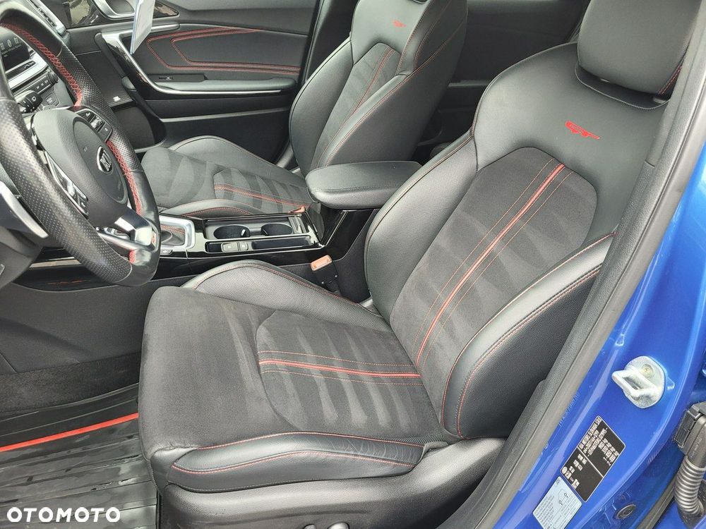 Kia ProCeed 1.6 T-GDI GT DCT - 10