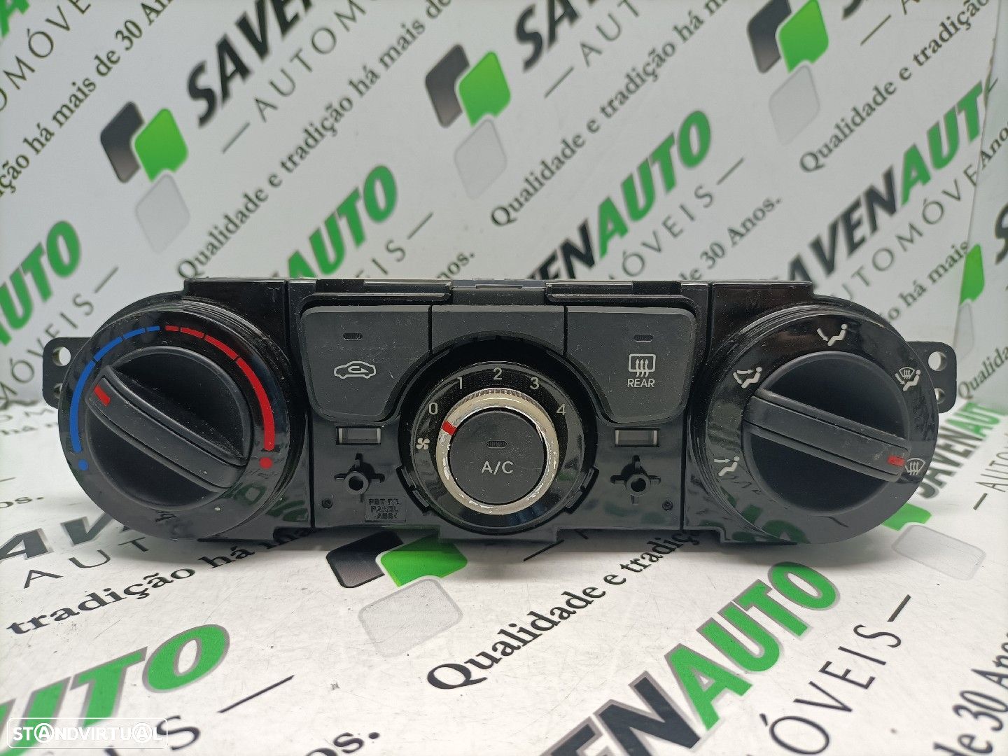 Comando / Botão De Sofagem / Climatronic Hyundai I20 (Pb, Pbt) - 1