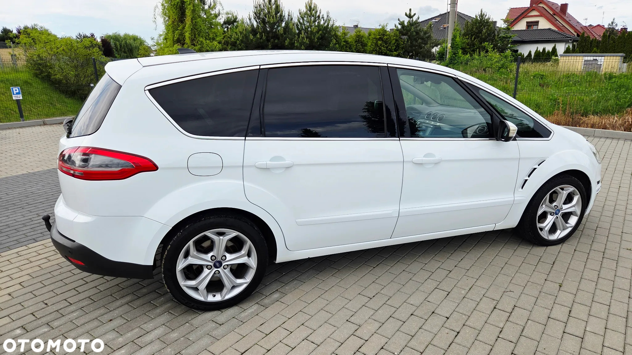 Ford S-Max 2.0 TDCi DPF Titanium - 11