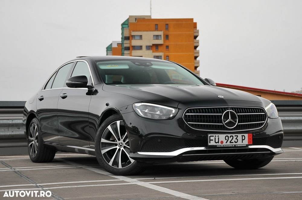 Mercedes-Benz E 300 de 4Matic 9G-TRONIC Night Edition - 3