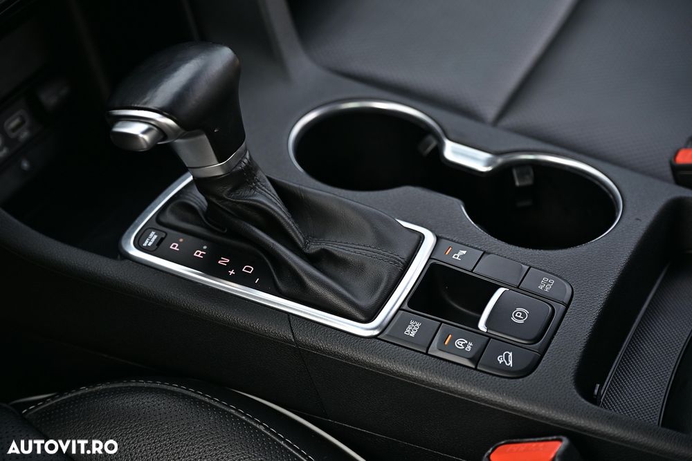 Kia Sportage 1.7 CRDI 2WD ISG Aut. GT Line - 12