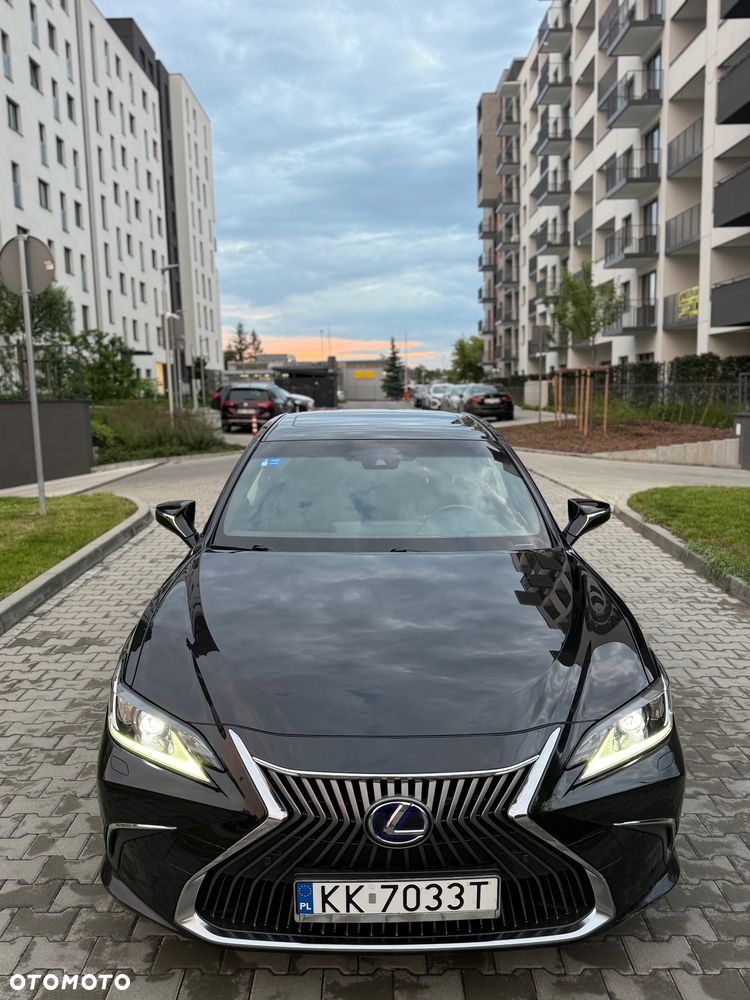 Lexus ES 300h Business Edition - 6