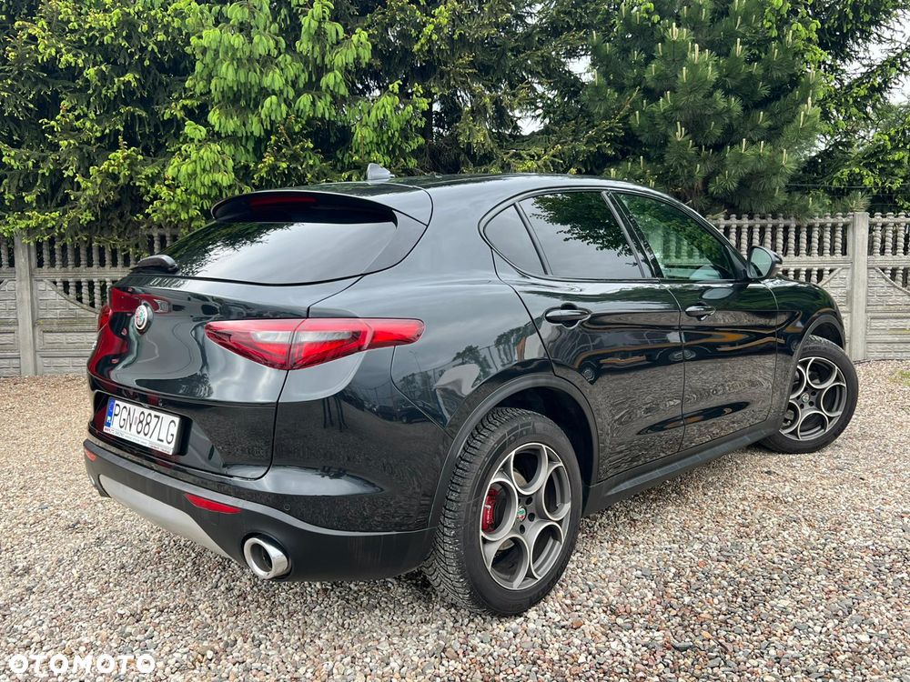 Alfa Romeo Stelvio 2.2 JTDM Executive Q4 - 9
