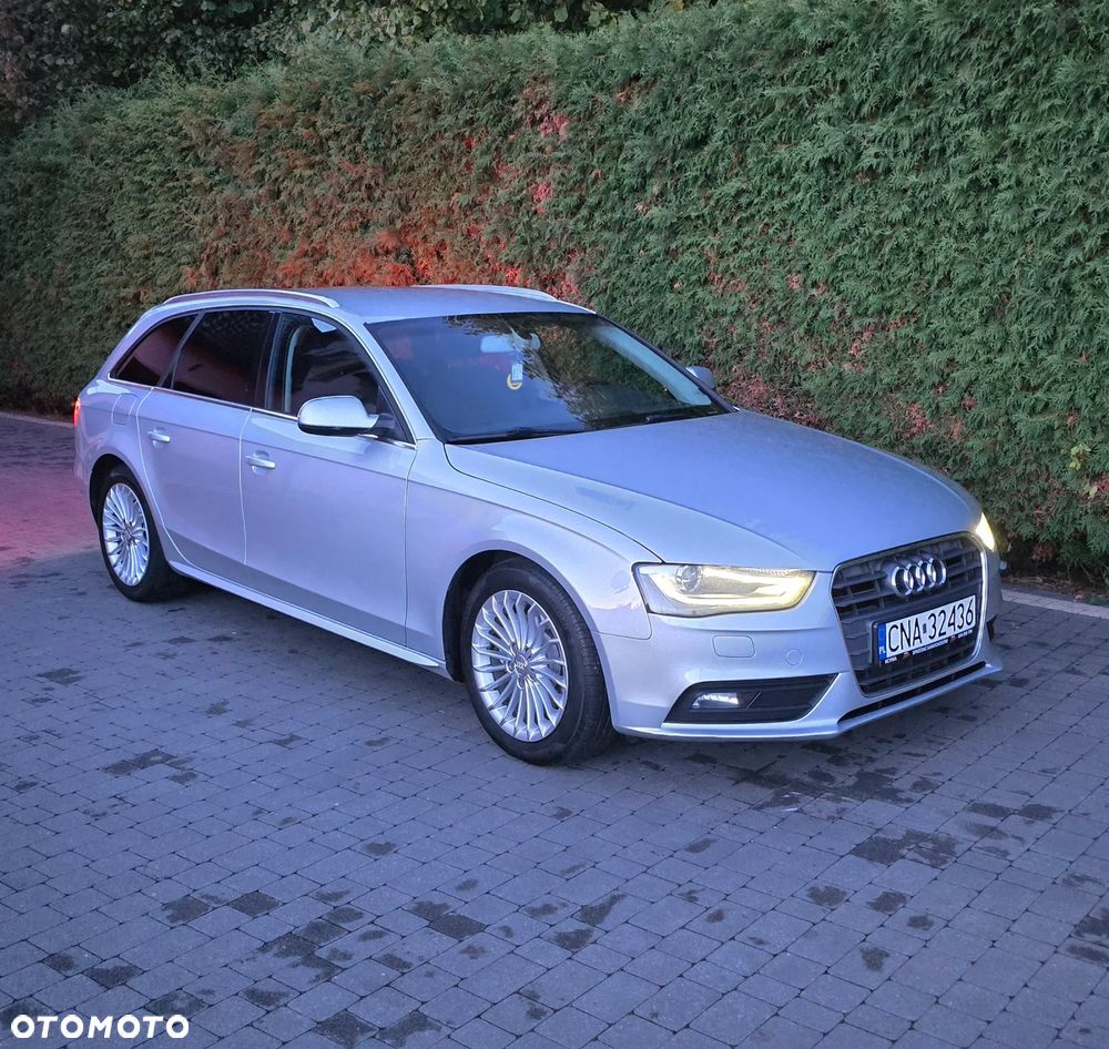 Audi A4 Avant 2014 photo 2