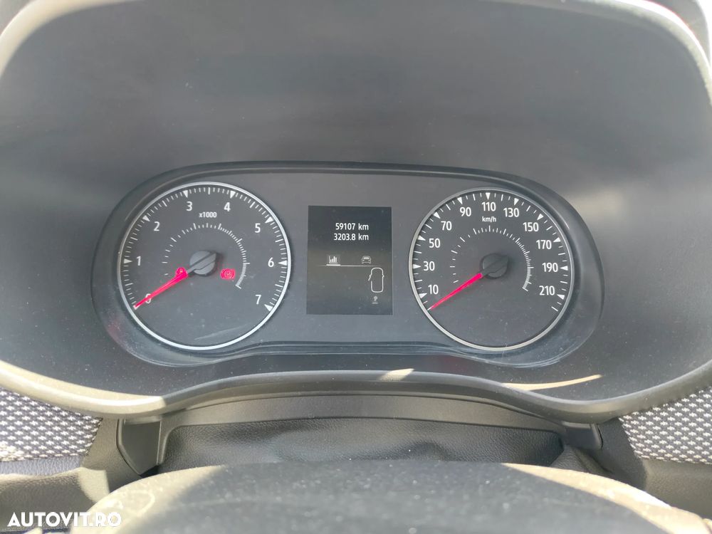 Dacia Sandero - 7