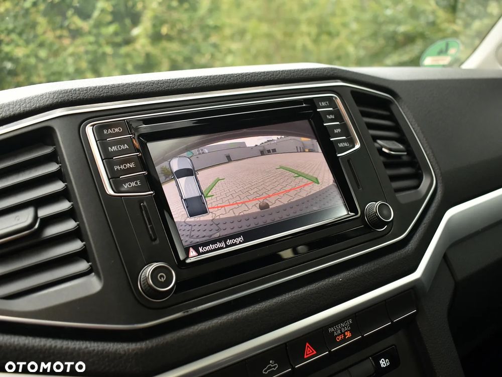 Volkswagen Amarok - 23