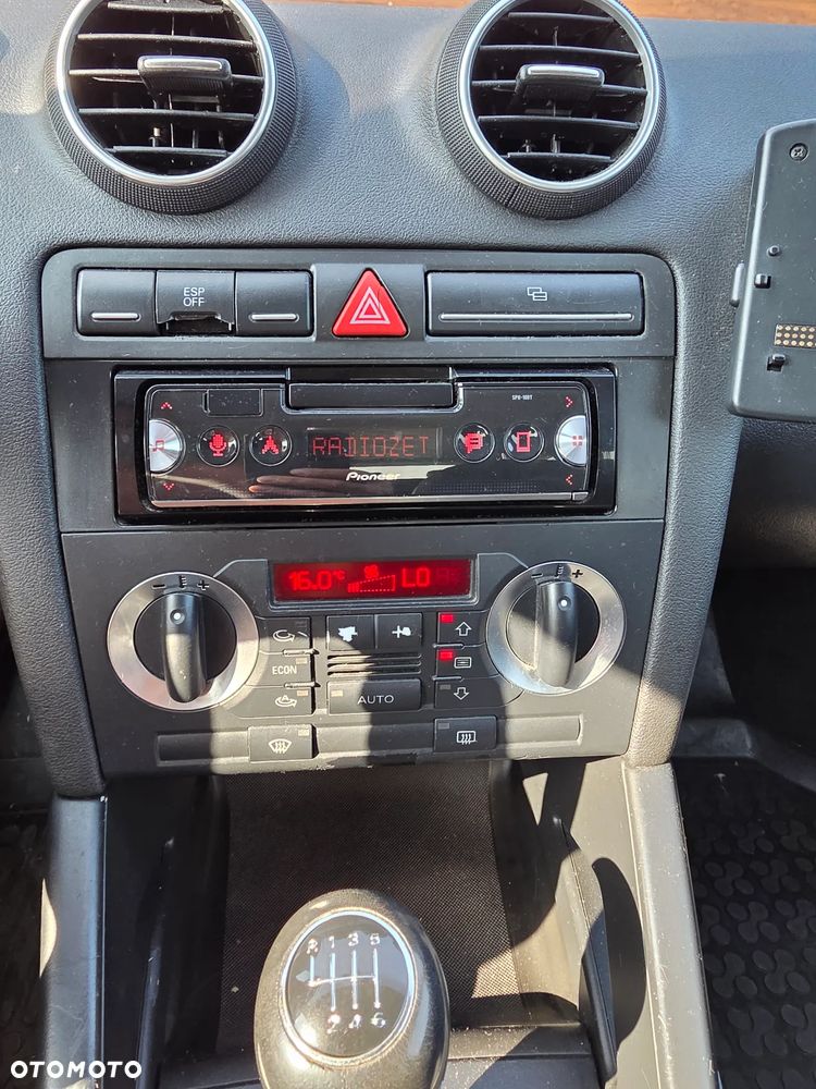 Audi A3 Sportback 2.0 TDI DPF Ambition - 11