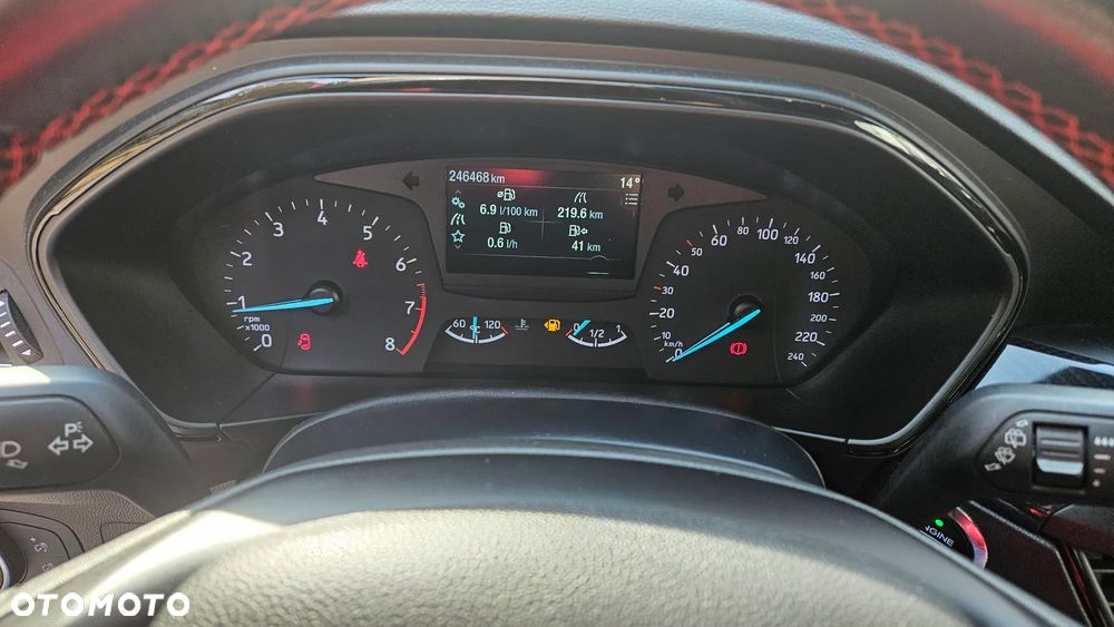 Ford Focus 1.5 EcoBoost Titanium ASS - 14