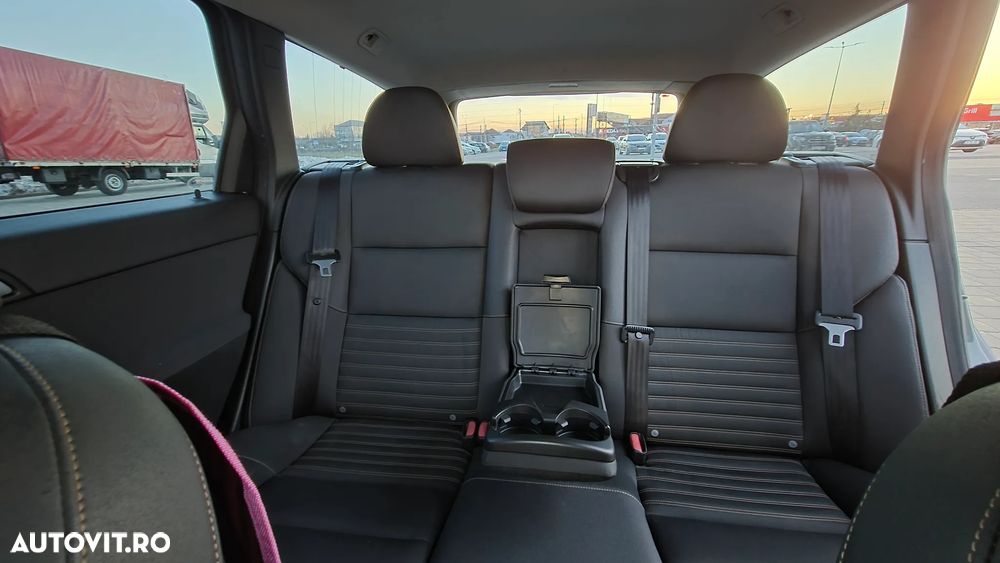 Volvo V50 1.6 D Momentum - 33