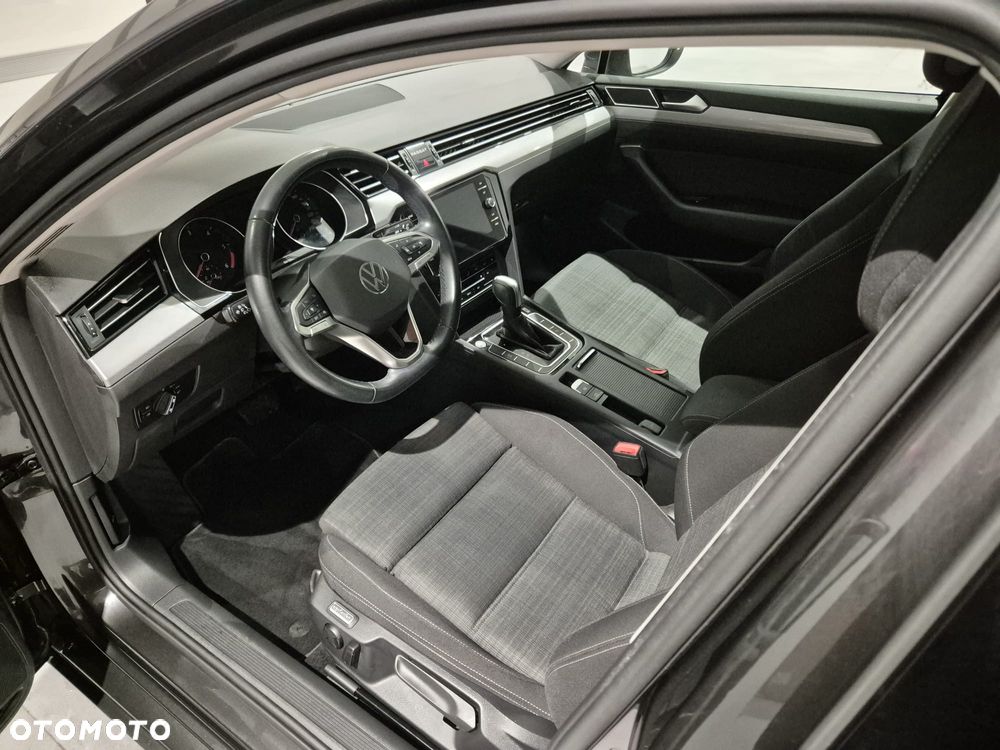 Volkswagen Passat 2.0 TDI EVO Business DSG - 11