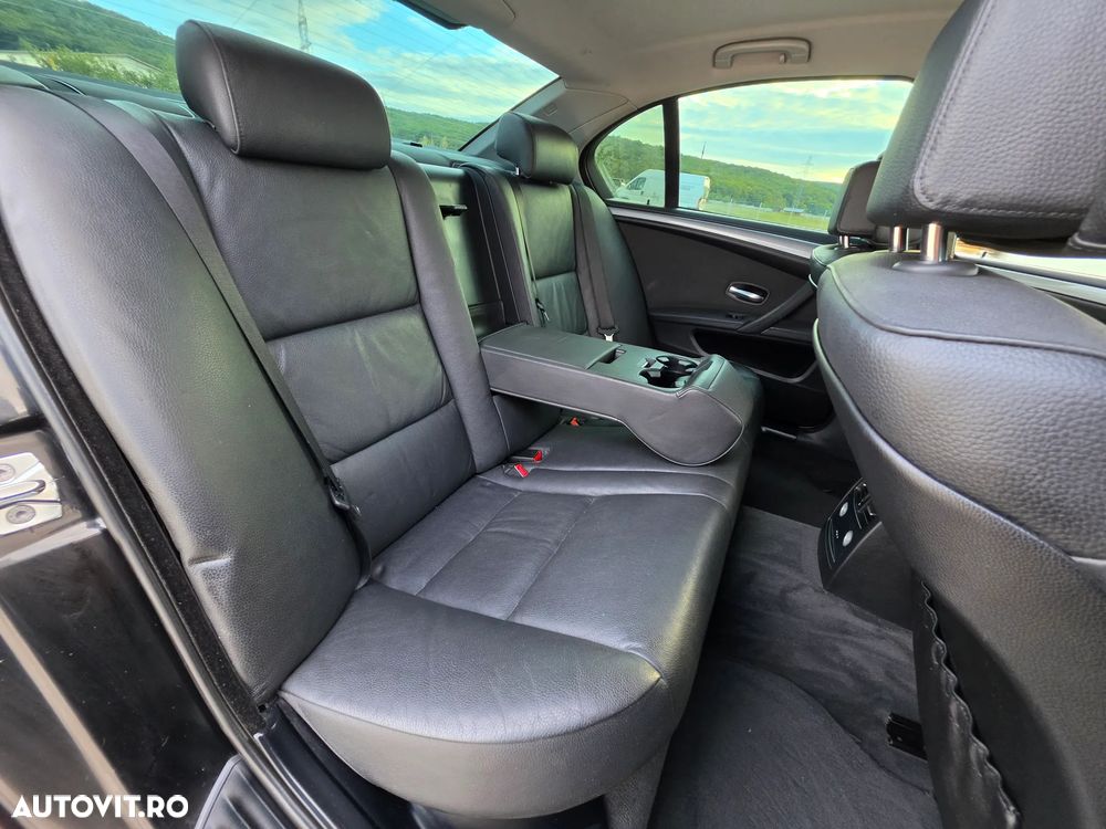 BMW Seria 5 520d Aut. Edition Exclusive - 26