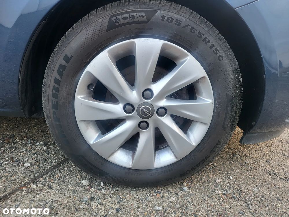 Opel Corsa 1.4 16V Automatik Edition - 8