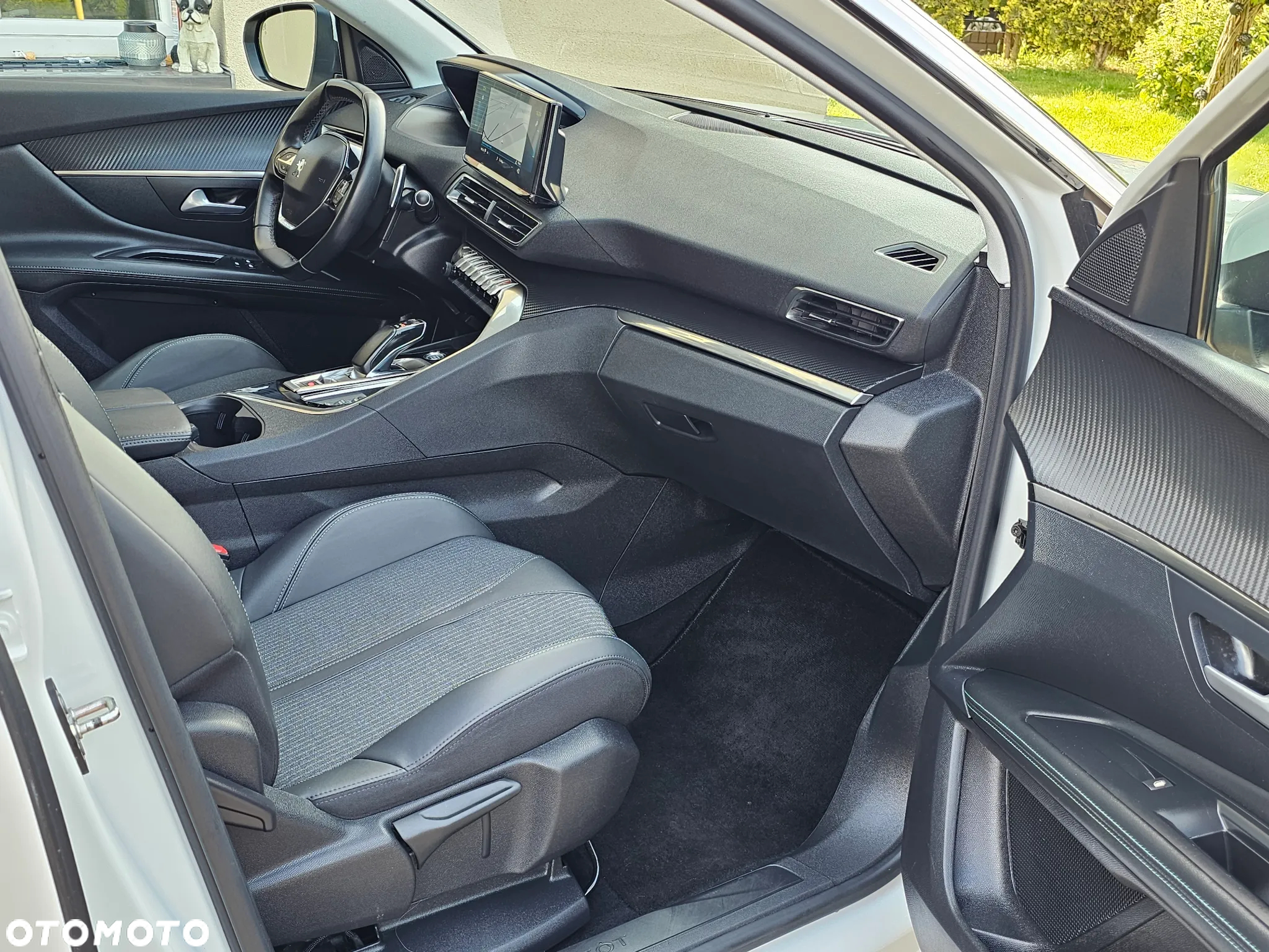 Peugeot 3008 Plug-In Hybrid 225 e-EAT8 Allure Pack - 27